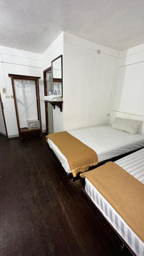 Relax Guest House Patong 외부 사진